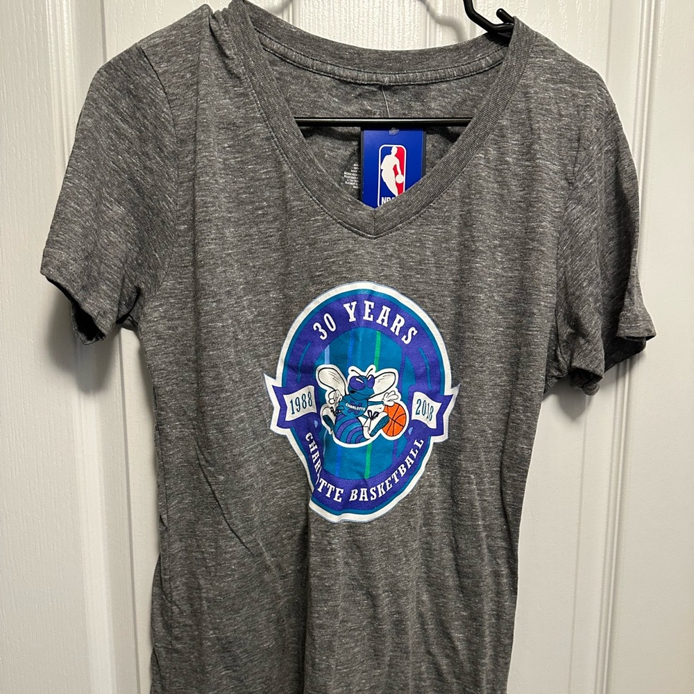 Charlotte Hornets Women’s 30 Year Anniversary Large Shirt